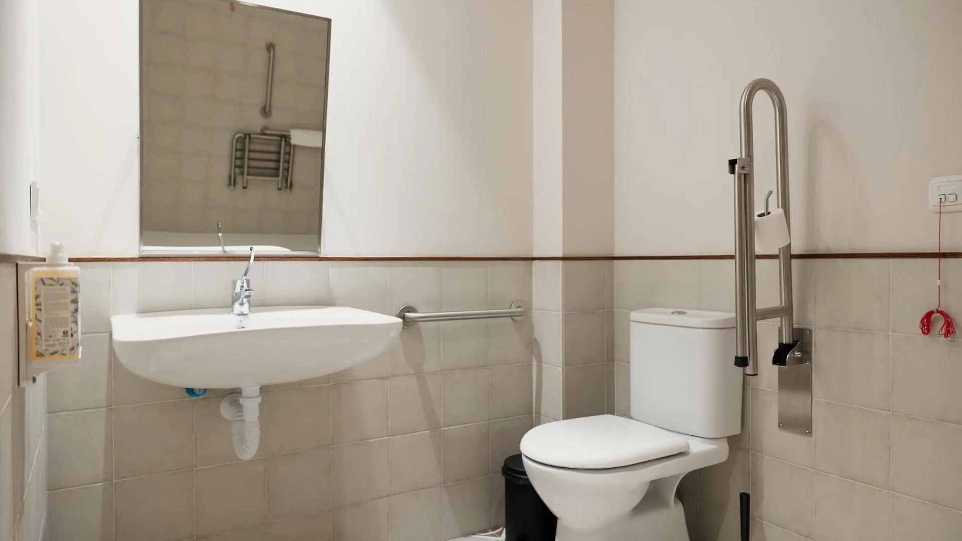 Aparthotel Batimont Suites & Apartments Bilbao